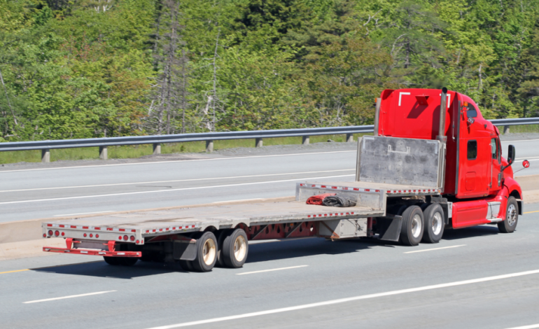 What to Consider When Hiring a Flatbed Truck